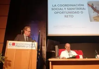 Momento de la Jornada durante la intervención de Jesús María Aranaz y Alberto Giménez Artés (Fuente: Fundación Economía y Salud)